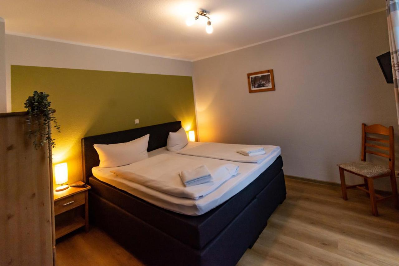 Hotel Und Berggasthof Spiessberghaus Friedrichroda Esterno foto