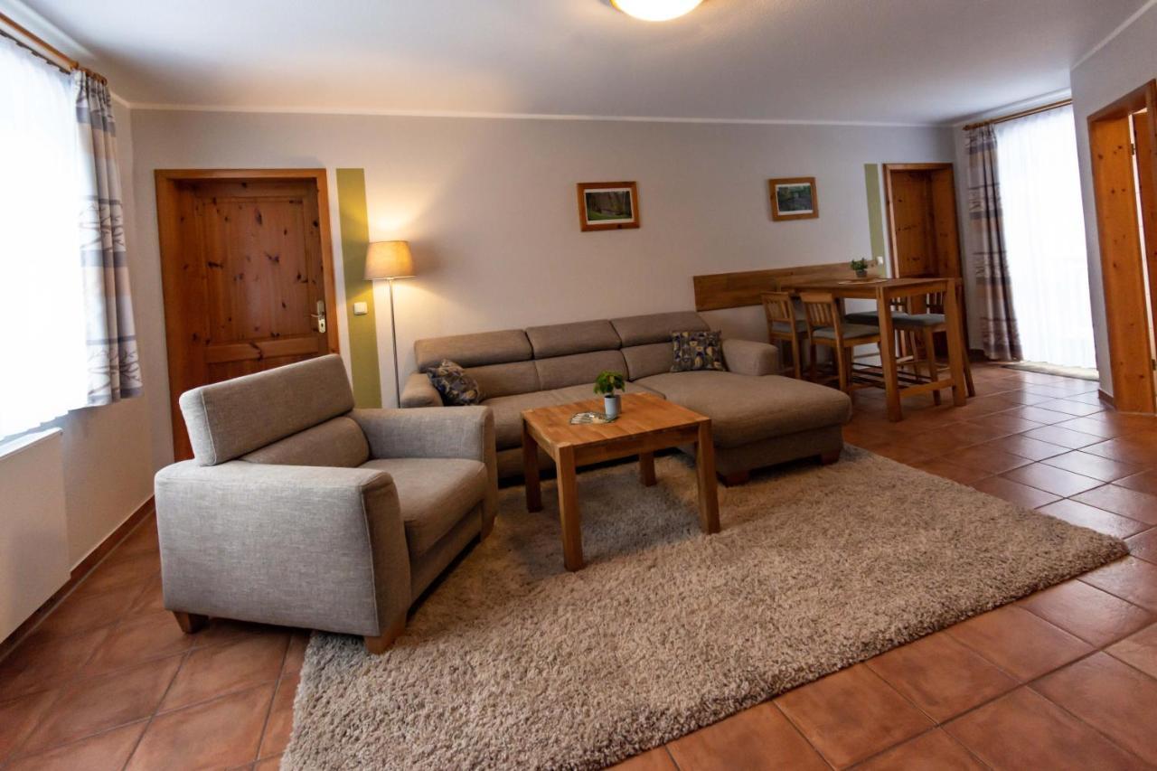 Hotel Und Berggasthof Spiessberghaus Friedrichroda Esterno foto