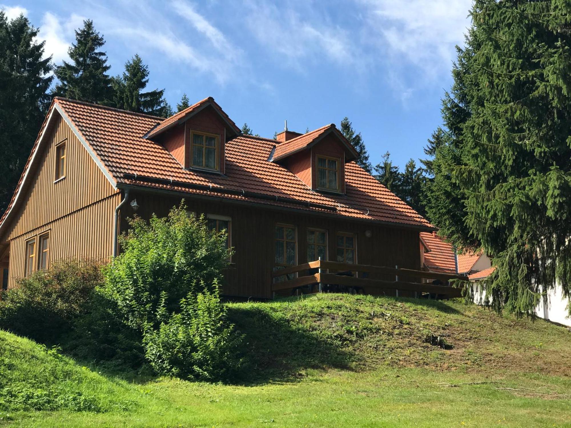 Hotel Und Berggasthof Spiessberghaus Friedrichroda Esterno foto