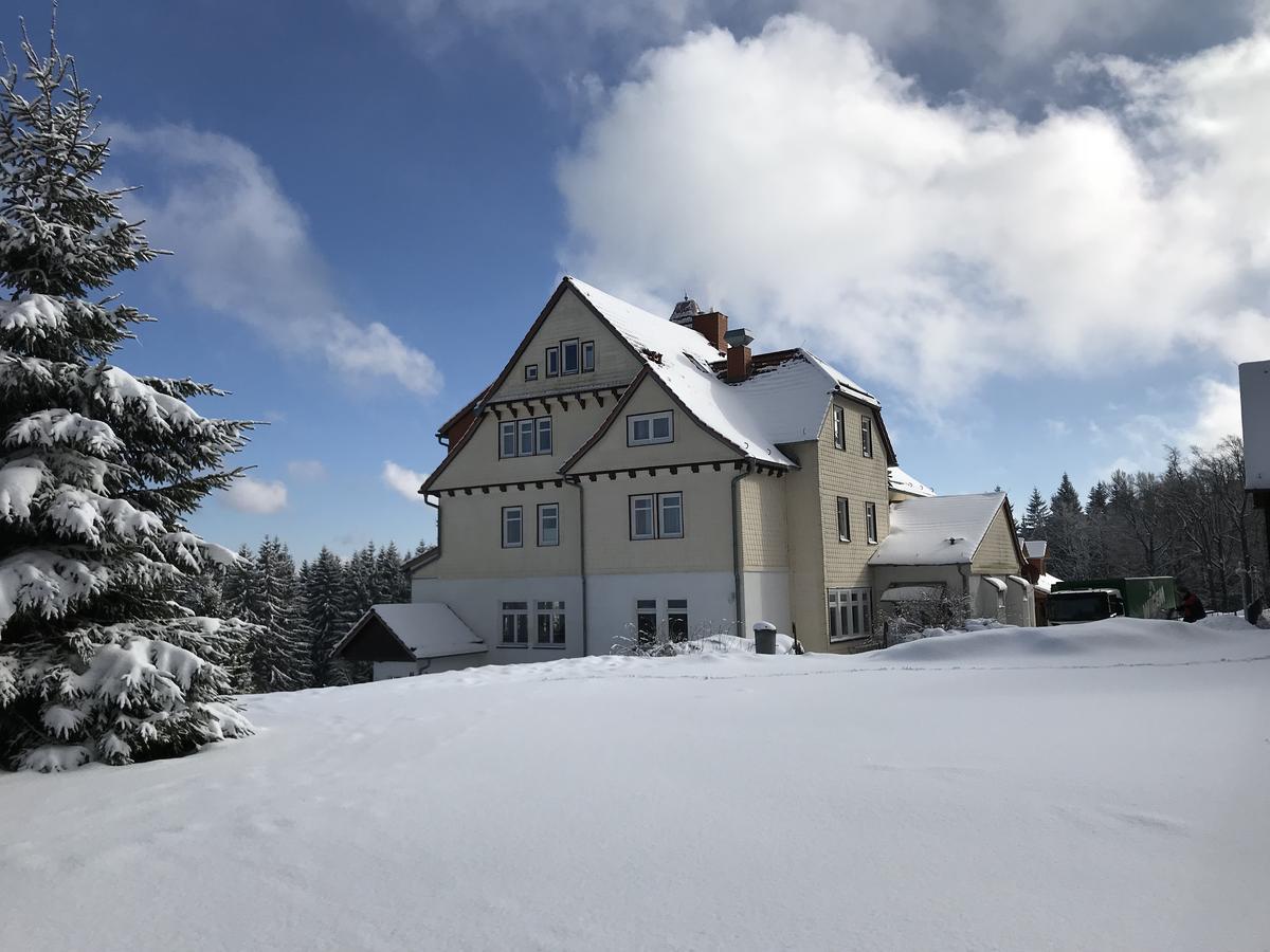 Hotel Und Berggasthof Spiessberghaus Friedrichroda Esterno foto