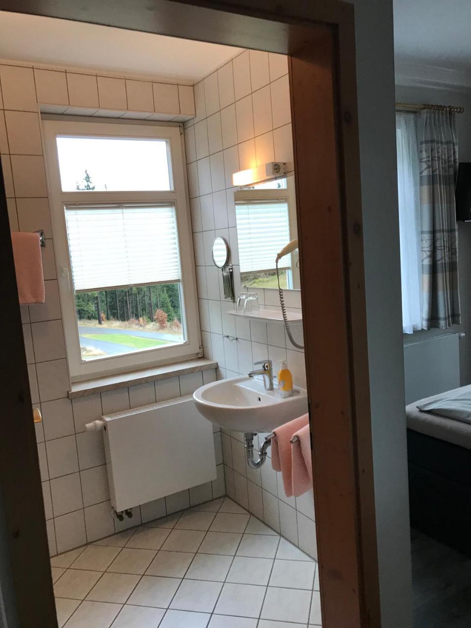 Hotel Und Berggasthof Spiessberghaus Friedrichroda Esterno foto