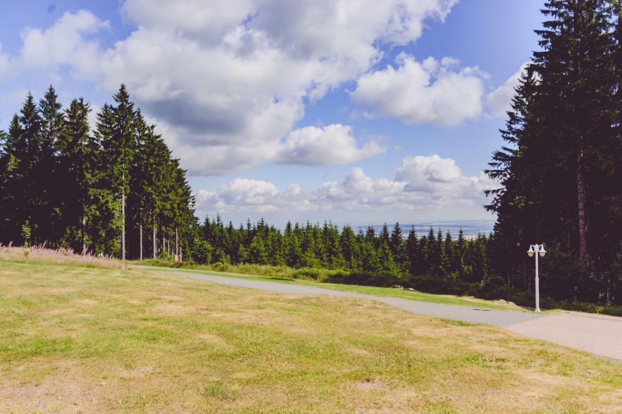 Hotel Und Berggasthof Spiessberghaus Friedrichroda Esterno foto