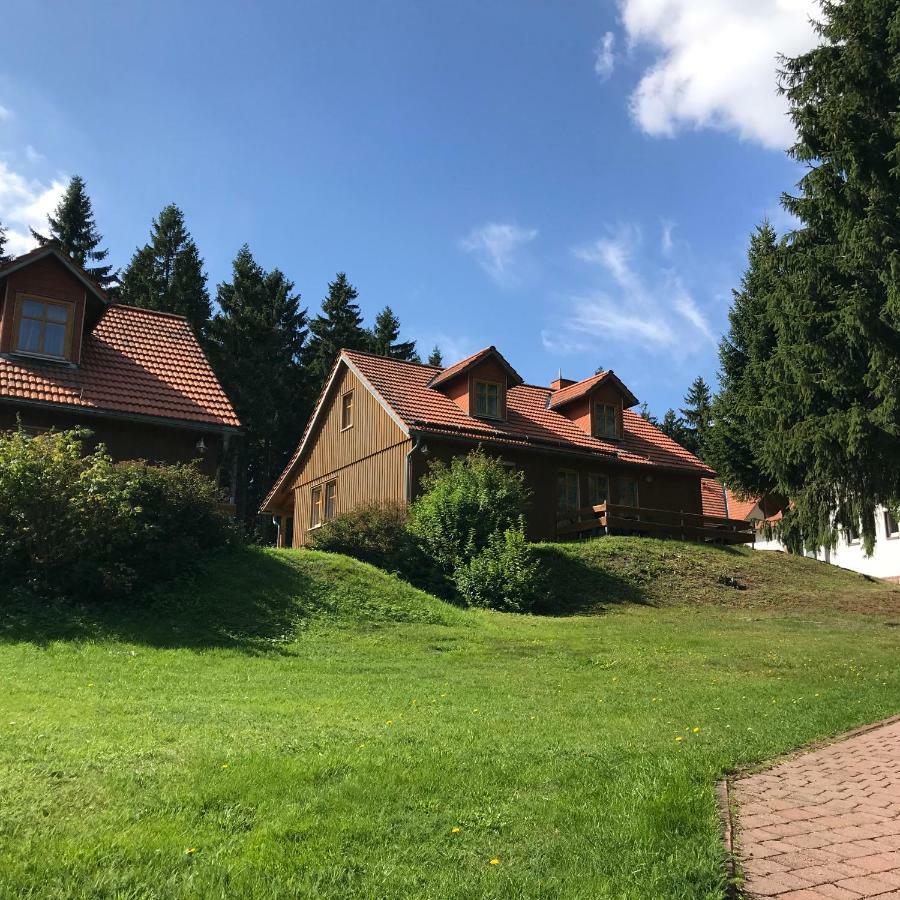 Hotel Und Berggasthof Spiessberghaus Friedrichroda Esterno foto
