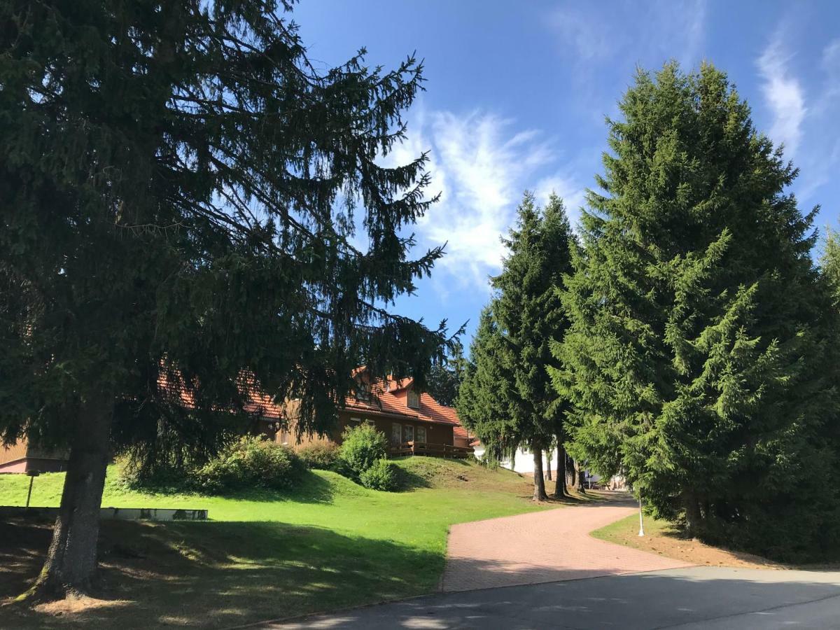 Hotel Und Berggasthof Spiessberghaus Friedrichroda Esterno foto